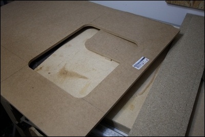Table custom (avec insert defonceuse) en remplacement de celle de ma kity 419 1-0014745-1