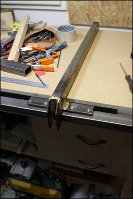Table custom (avec insert defonceuse) en remplacement de celle de ma kity 419 1-0014904-1